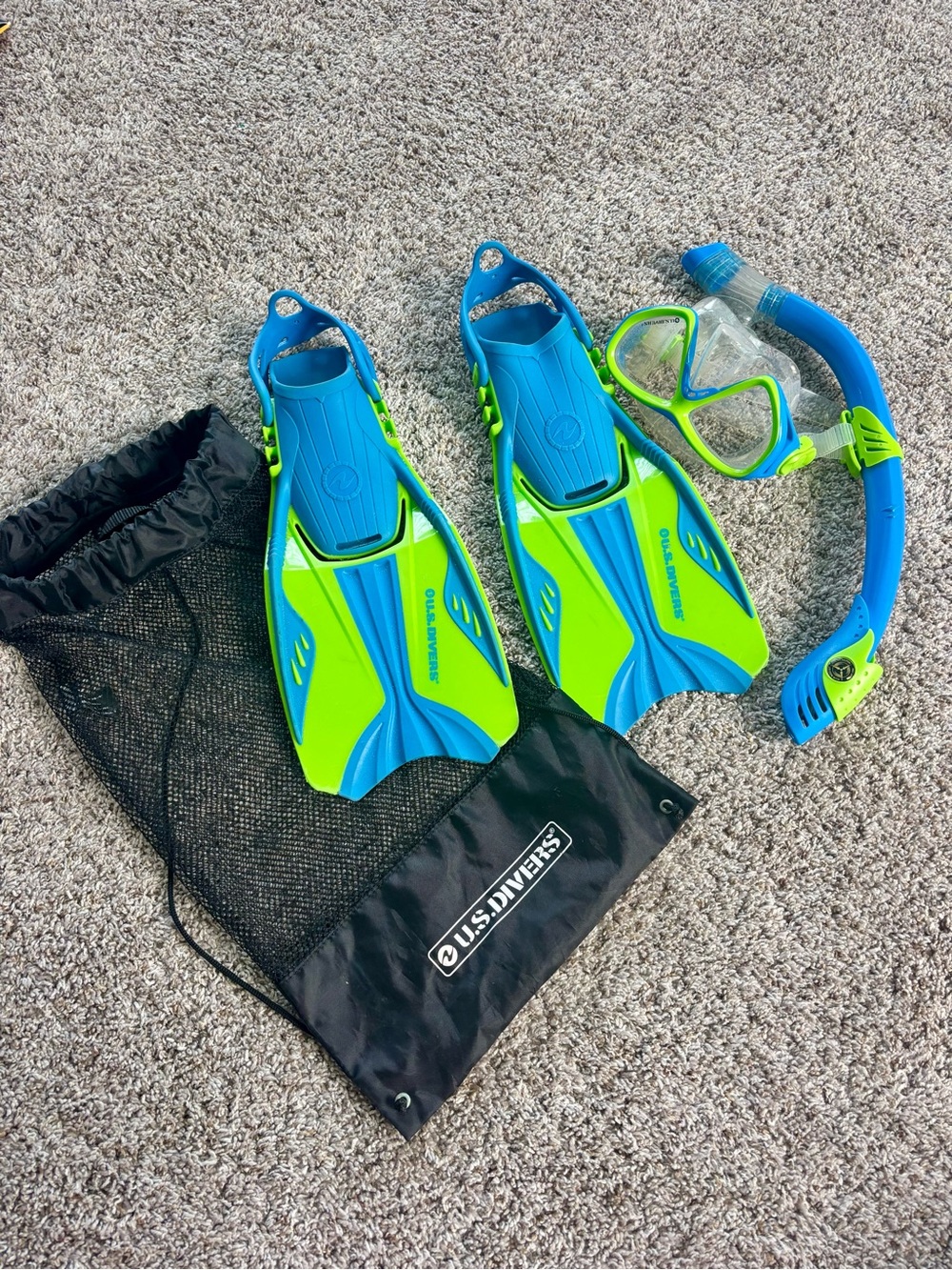 U.S. Divers Kids Snorkel Set - Lime Green & Blue Fins shoe size 9-13 youth